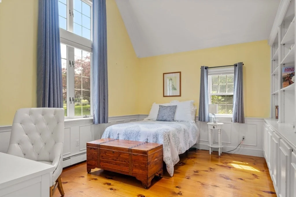 Photo of 359 Holly Rd