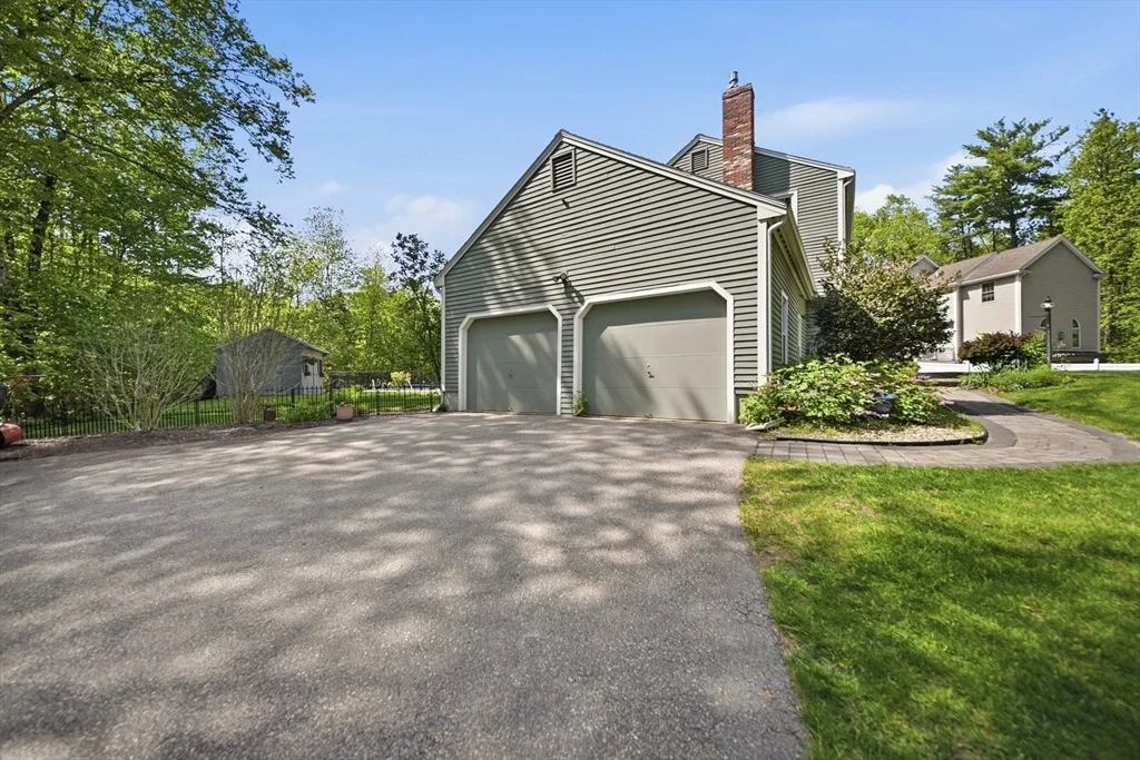 Photo of 16 Parsonage Hill Rd