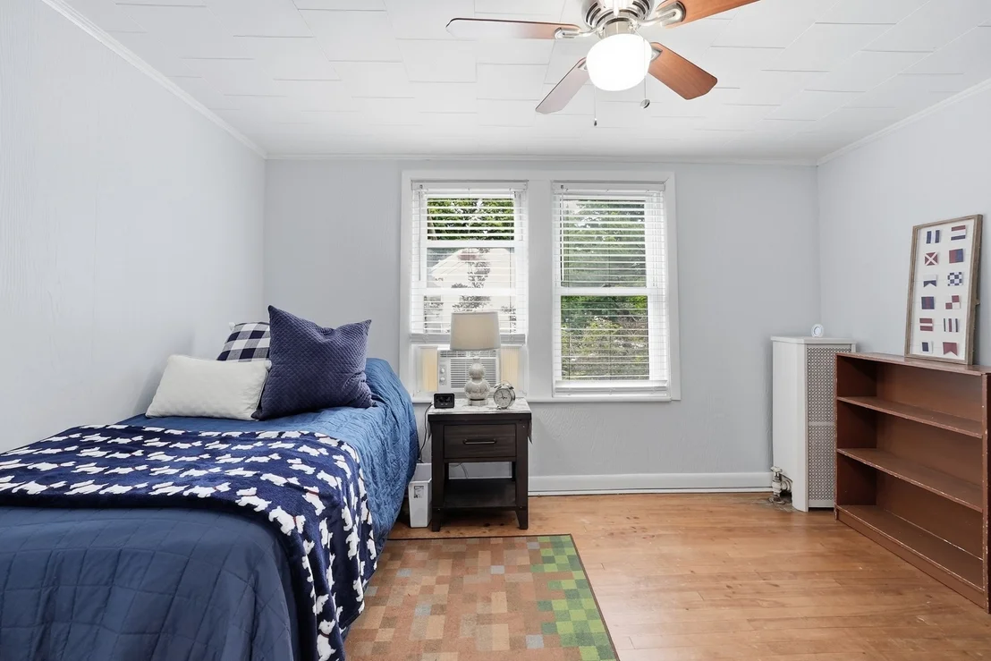 Photo of 31 Wildrose Ave
