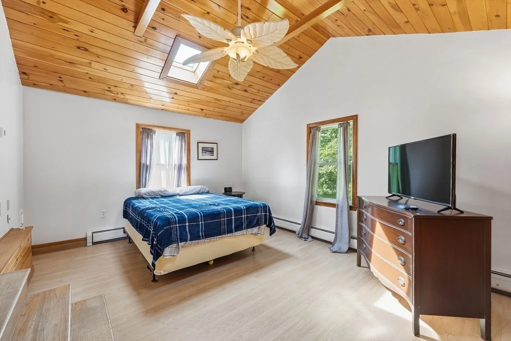 Photo of 126 Putnam Hill Rd