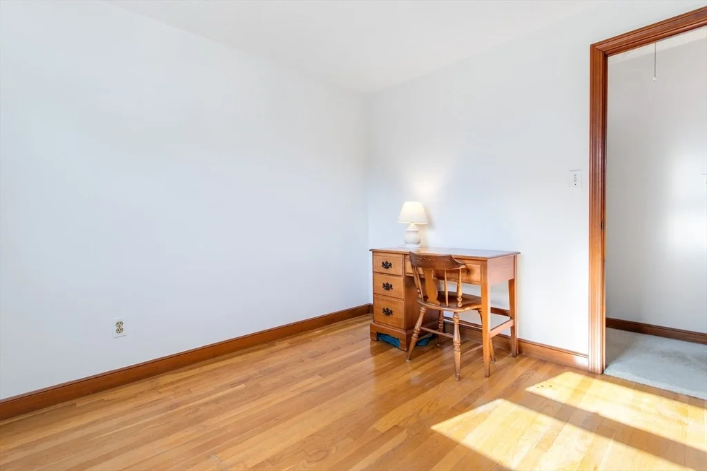 Photo of 9 Hemlock Rd