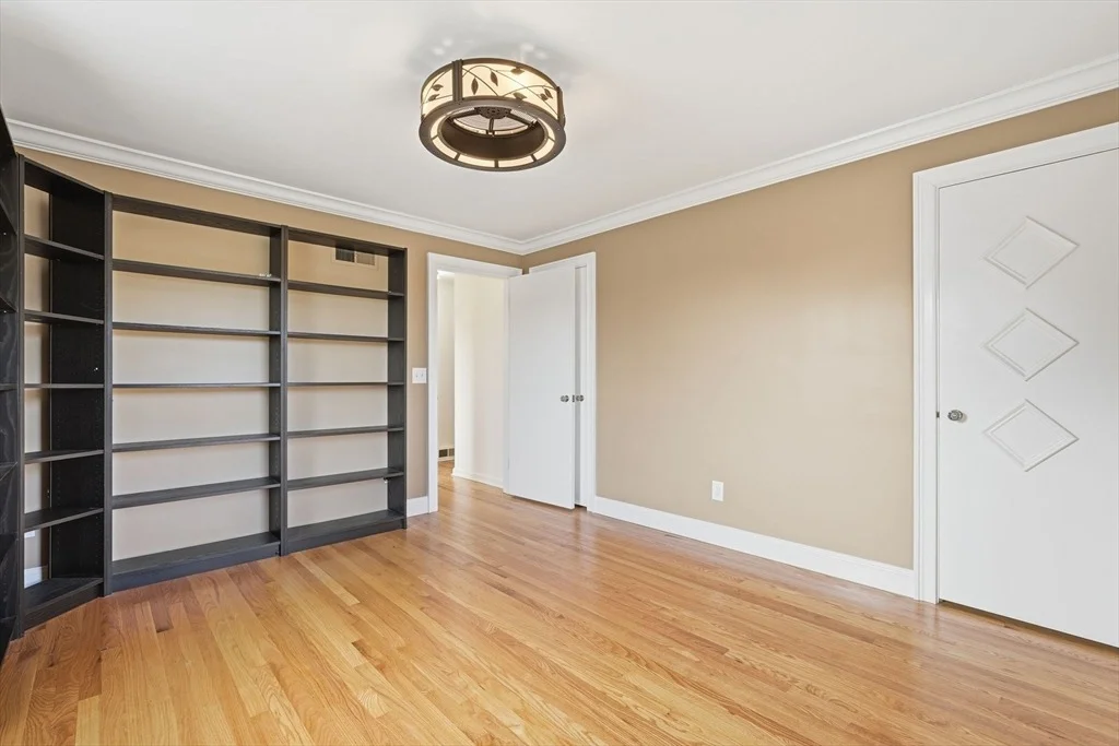 Photo of 565 Williams Street
