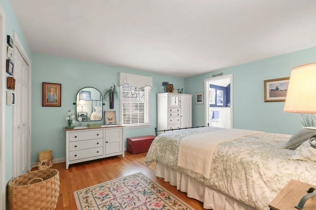 Photo of 170 Sturbridge Drive
