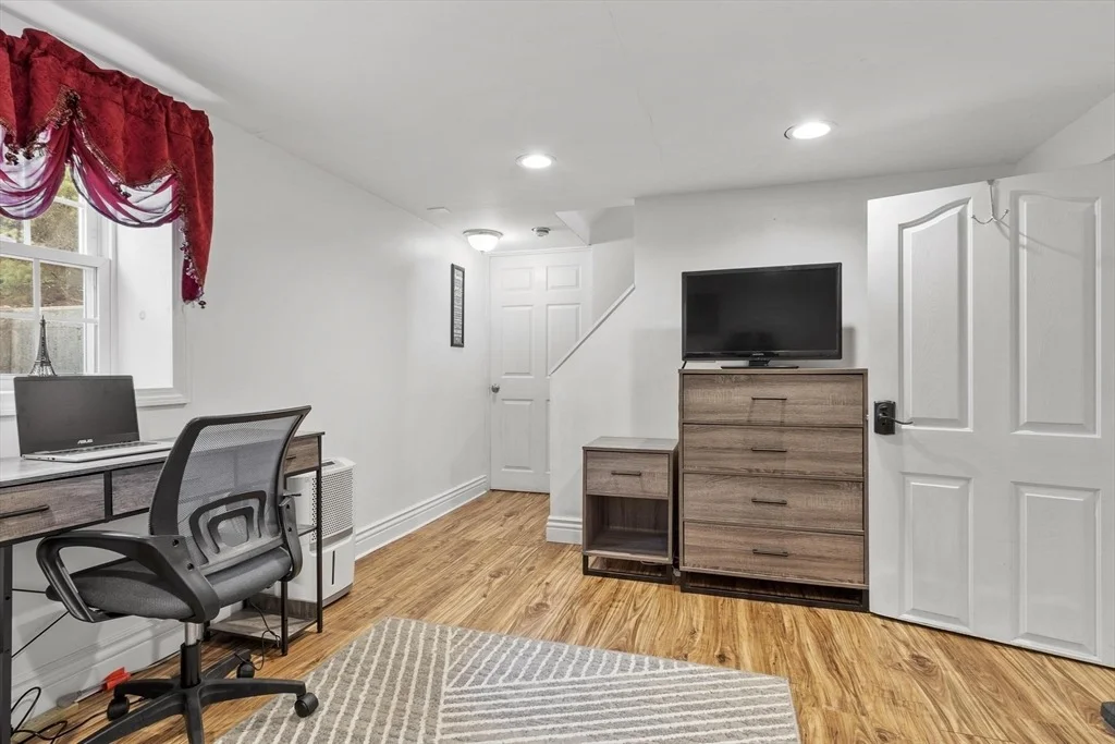 Photo of 550 Packard St