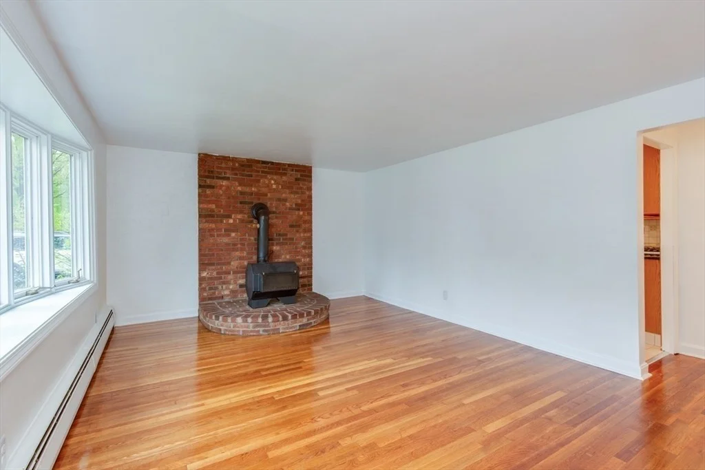 Photo of 28 Mckenney Cir