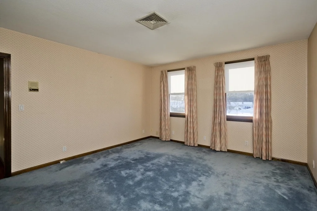 Photo of 119 Oakridge St.