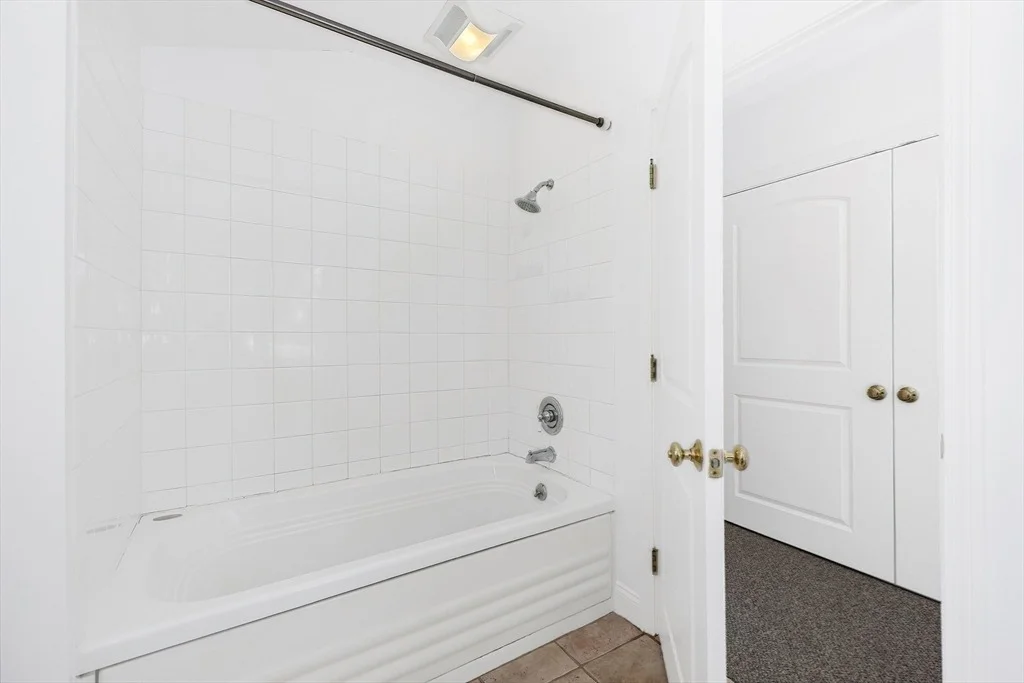 Photo of 7 Cottage Dr