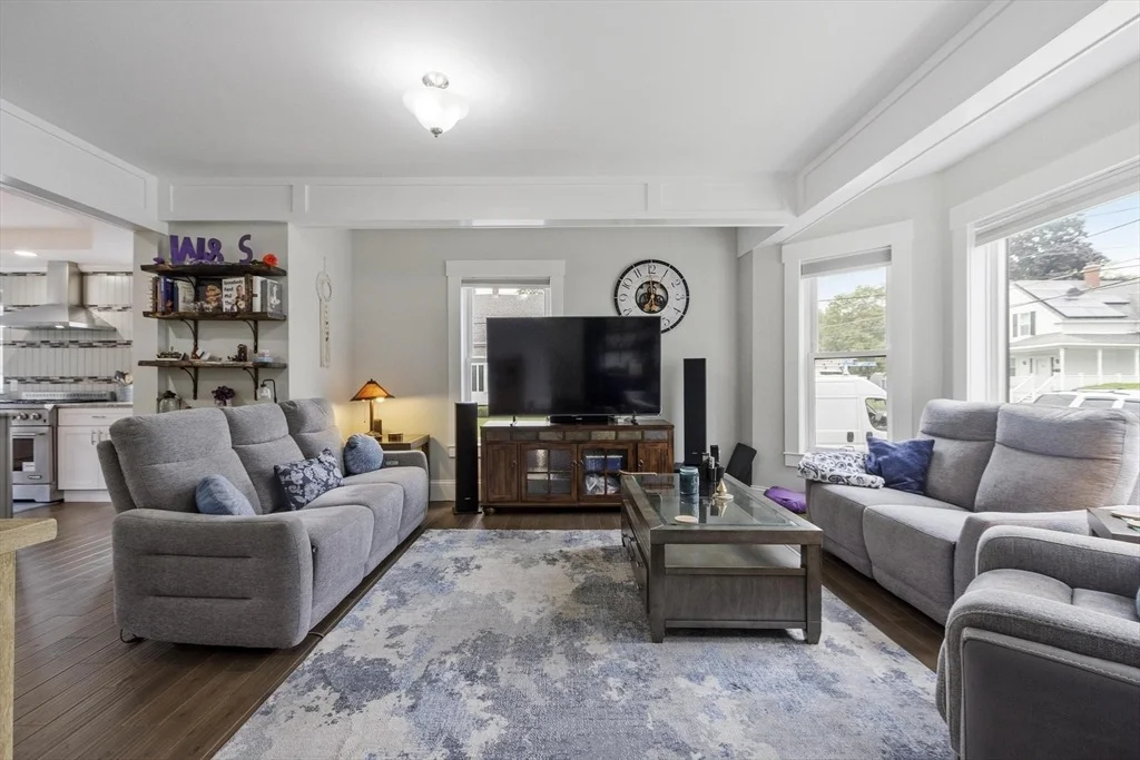 Photo of 180 Spring St