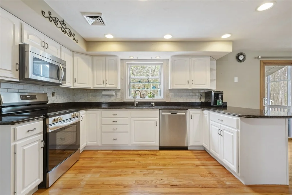 Photo of 33 Douglas Hill Way