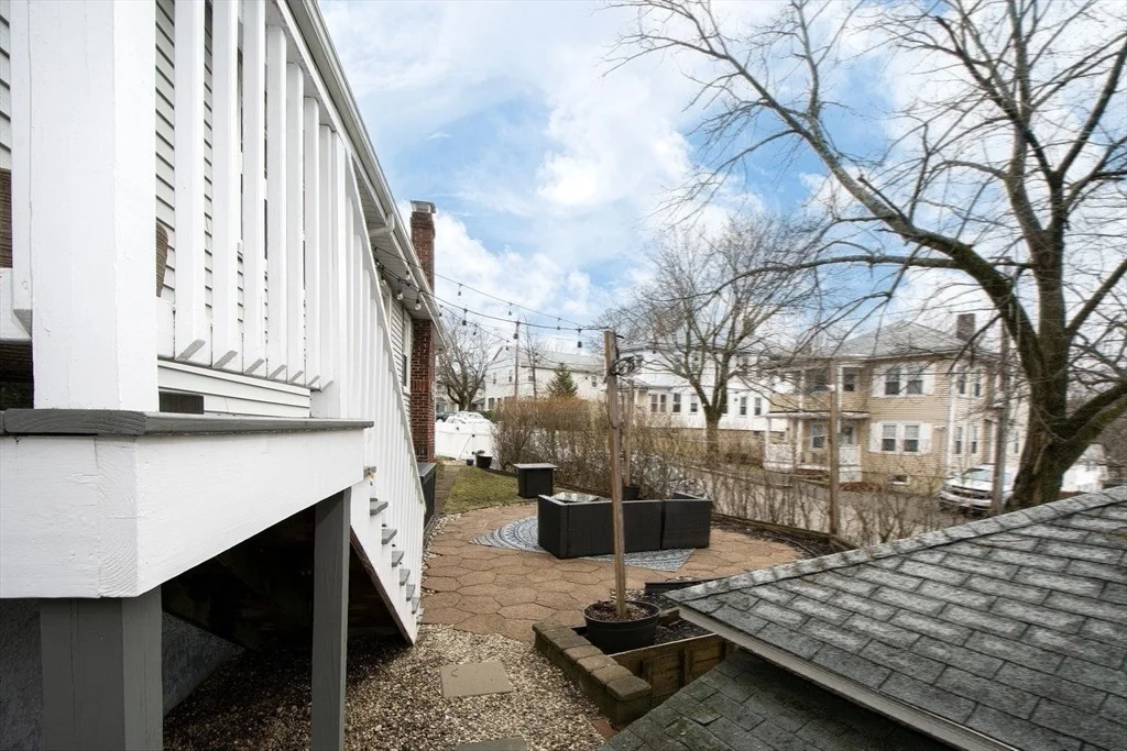 Photo of 271 Holbrook Rd