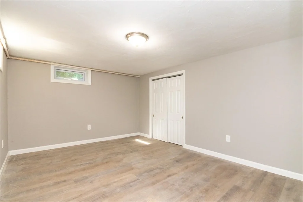 Photo of 4 Highland Cir