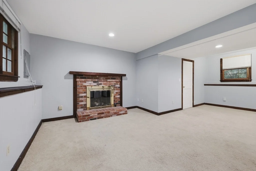 Photo of 6 Fox Hill Road