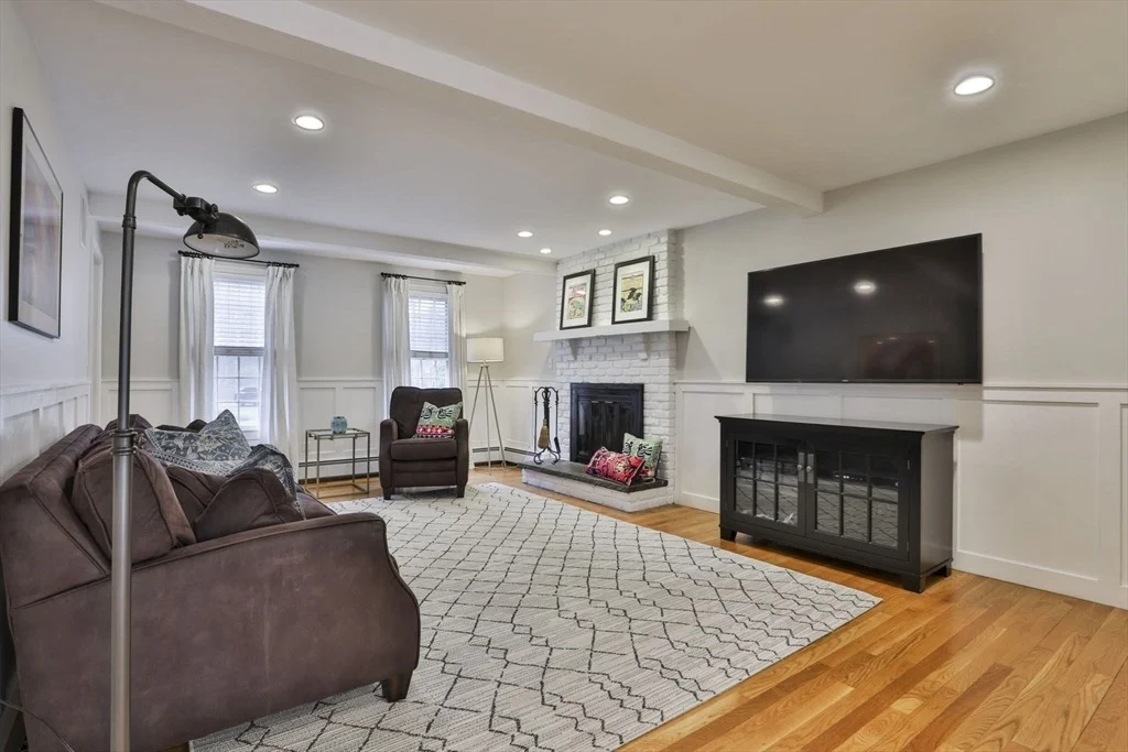 Photo of 124 Stonecleave Road