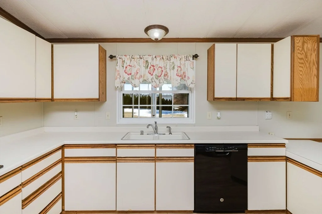 Photo of 4 Emerald Pl