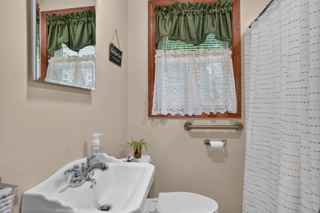 Photo of 77 Ridge Road