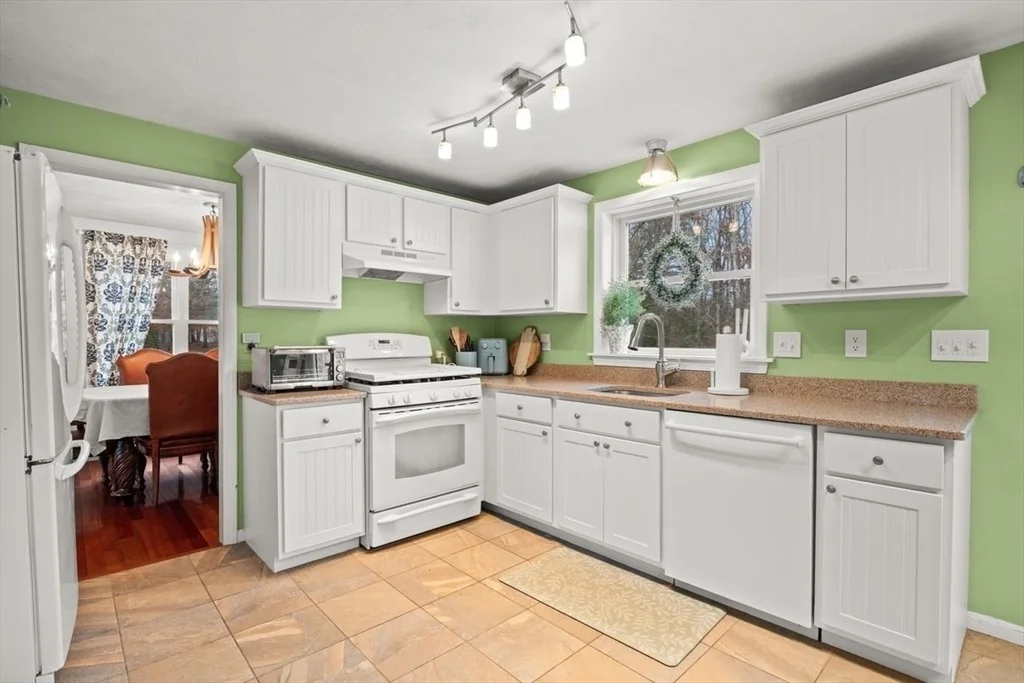 Photo of 73 Elyse Rd