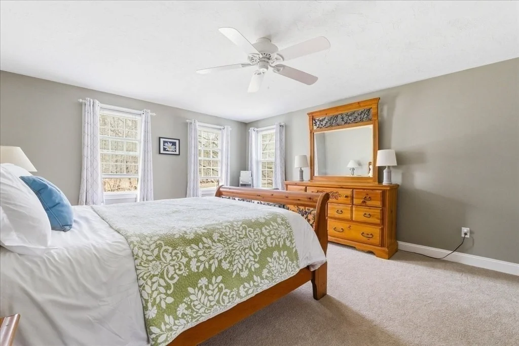 Photo of 7 Bogastow Circle