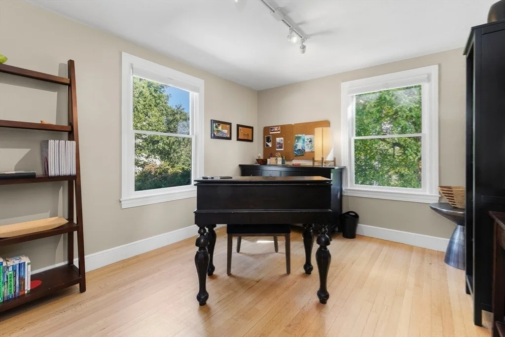 Photo of 94 Lovett St