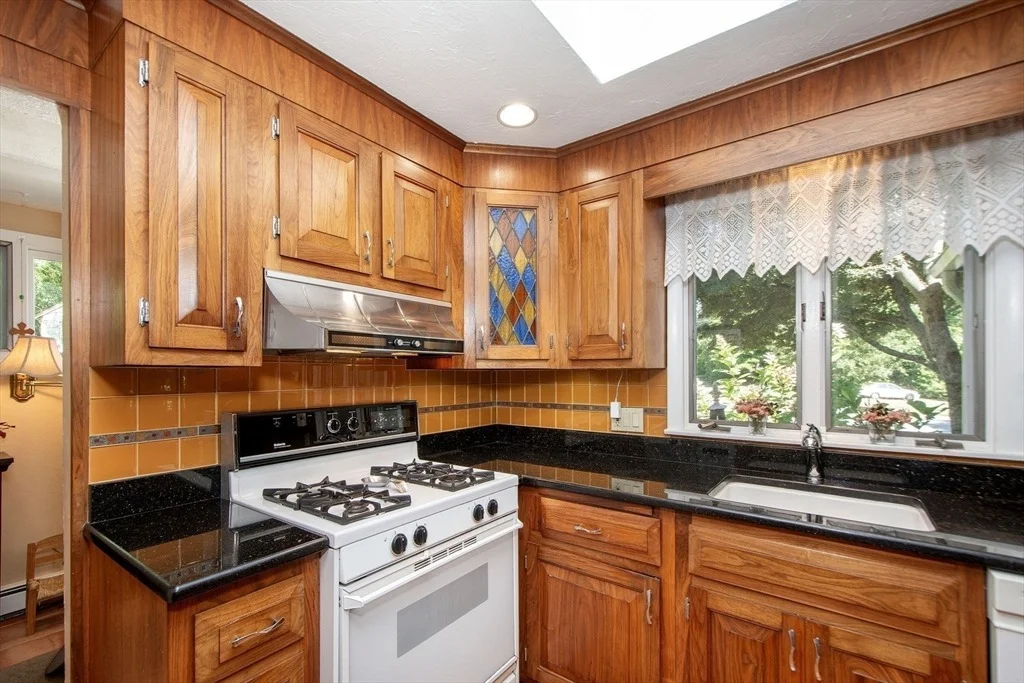 Photo of 9 Dennis Circle