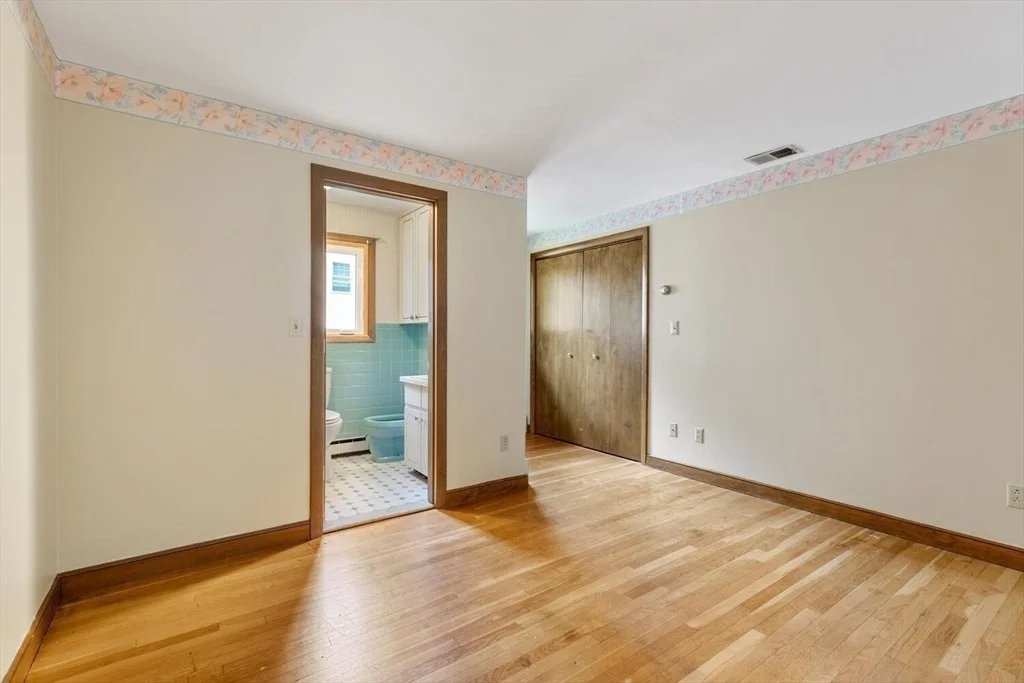 Photo of 8 Gigante Dr