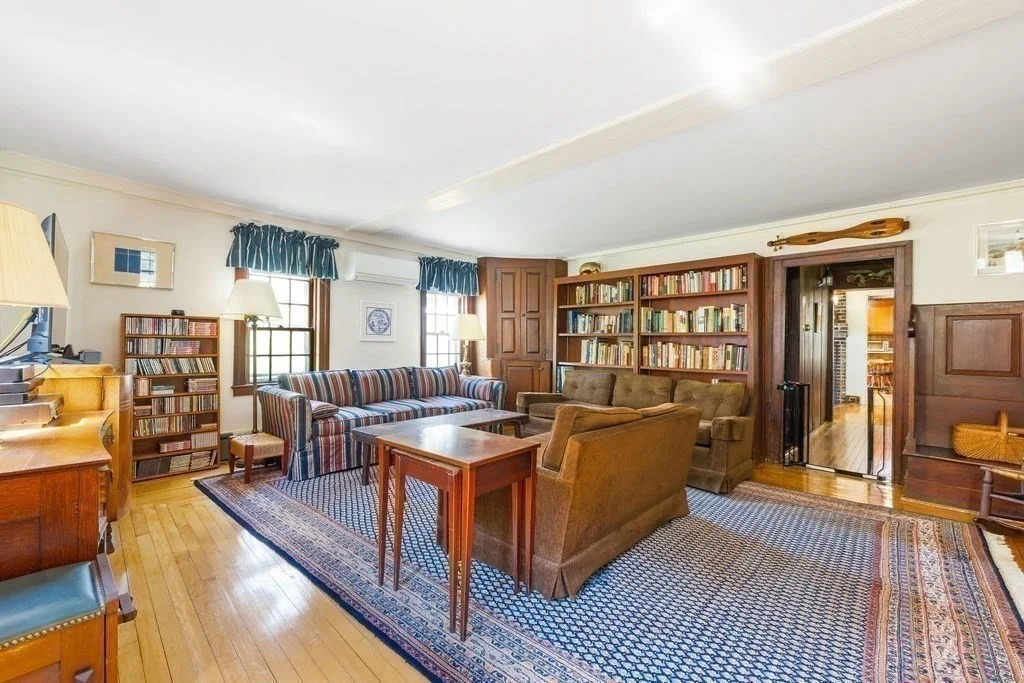 Photo of 69 Forest St