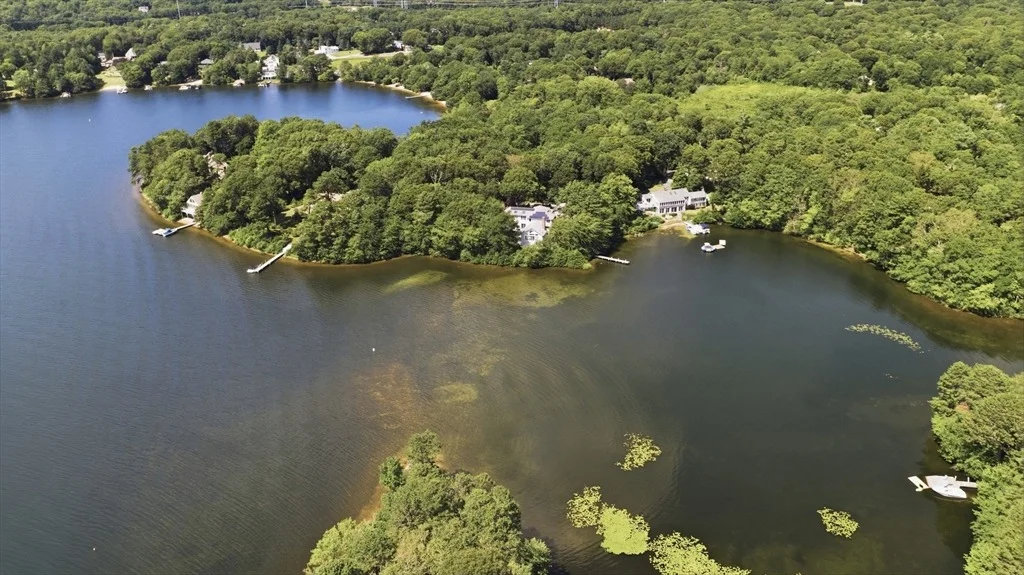 Photo of 34 Shirley Point Rd