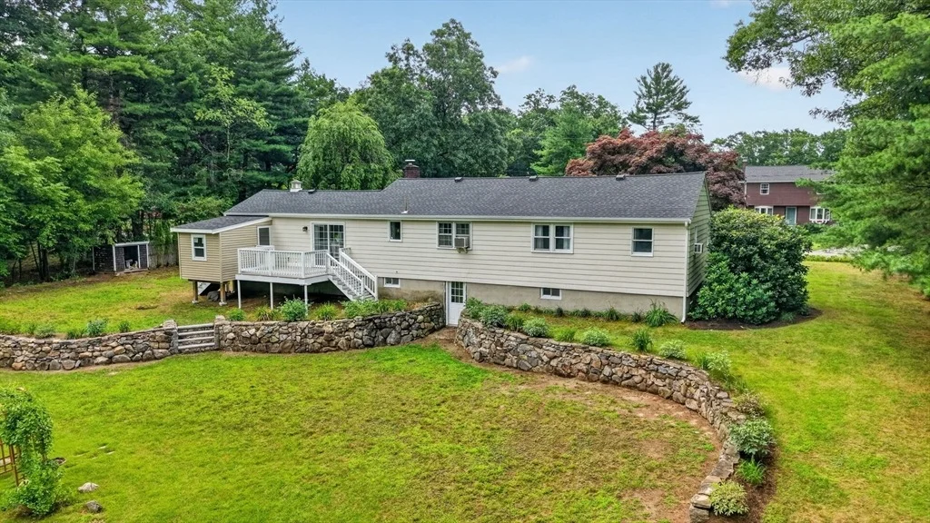 Photo of 8 Charlotte Dr