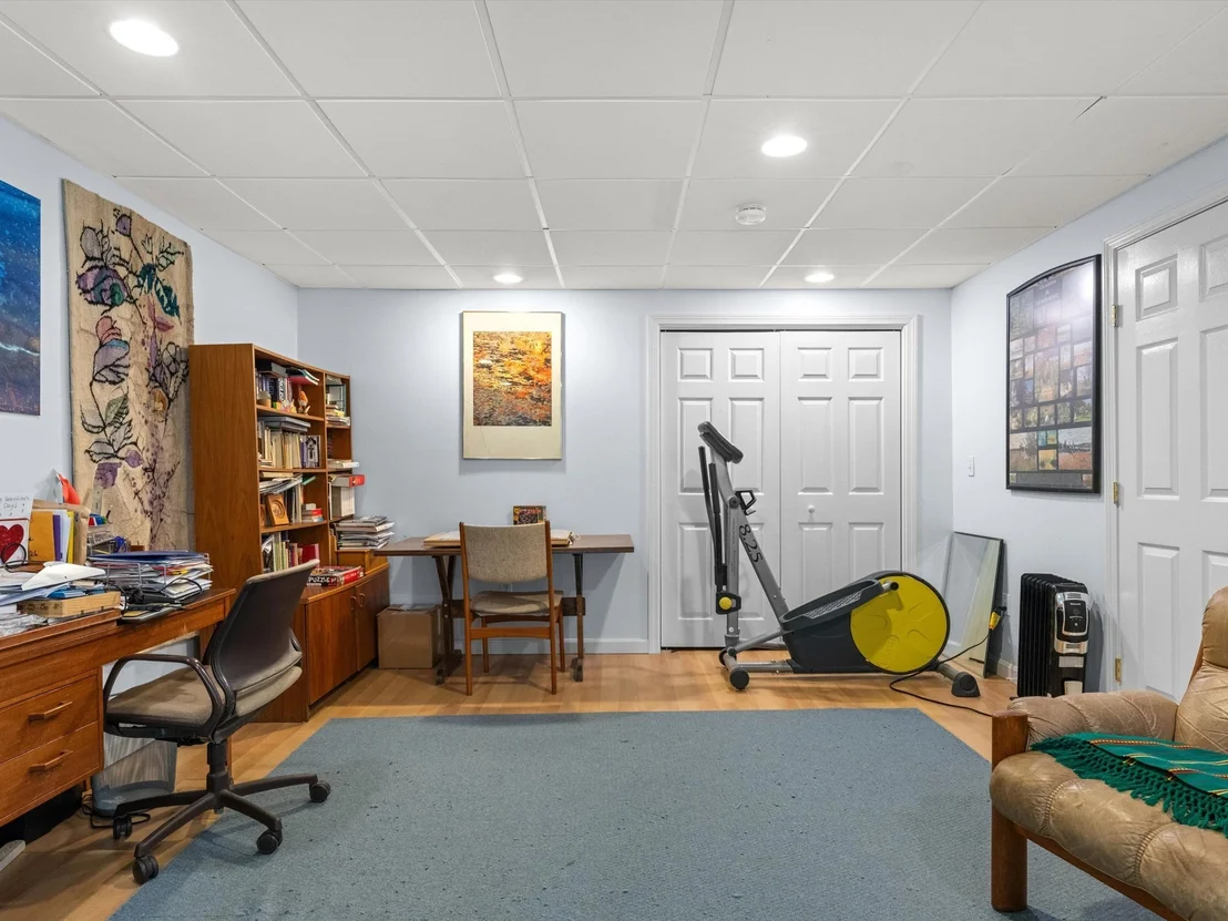 Photo of Unit B at 29 Coldspring Dr