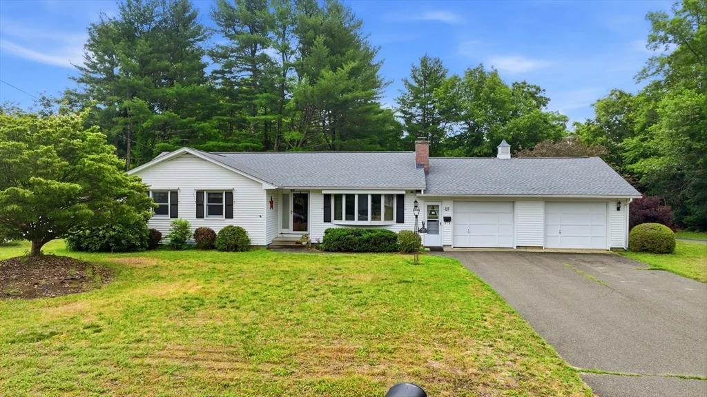 Photo of 48 Hickory Dr