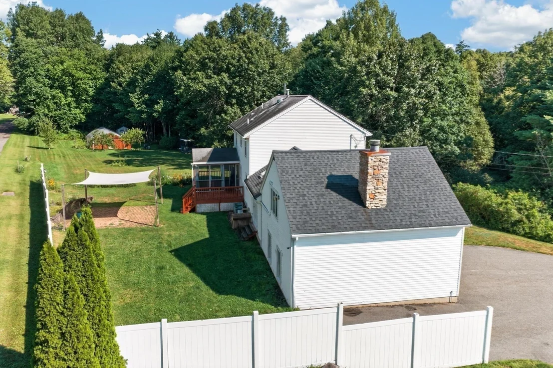 Photo of 6 Paddock Lane
