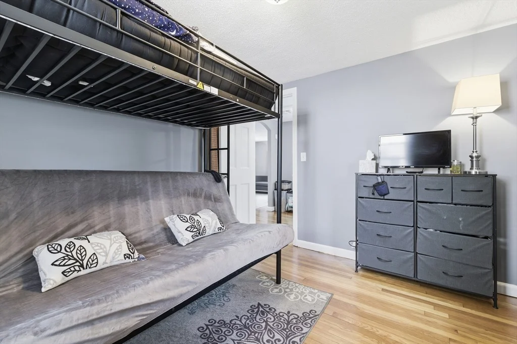 Photo of 74 Gilman St