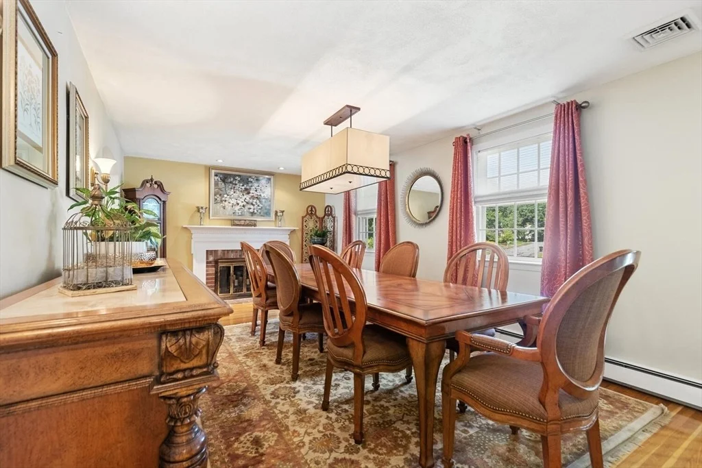 Photo of 24 Hickory Ln