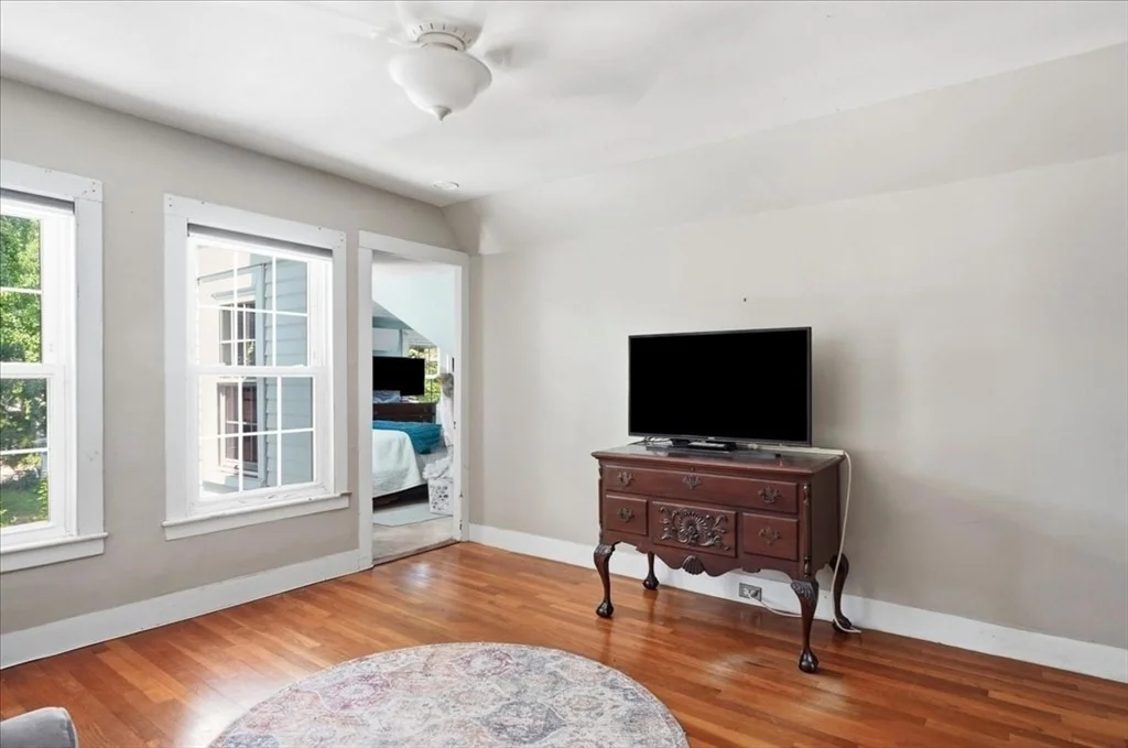 Photo of 113 Temple St