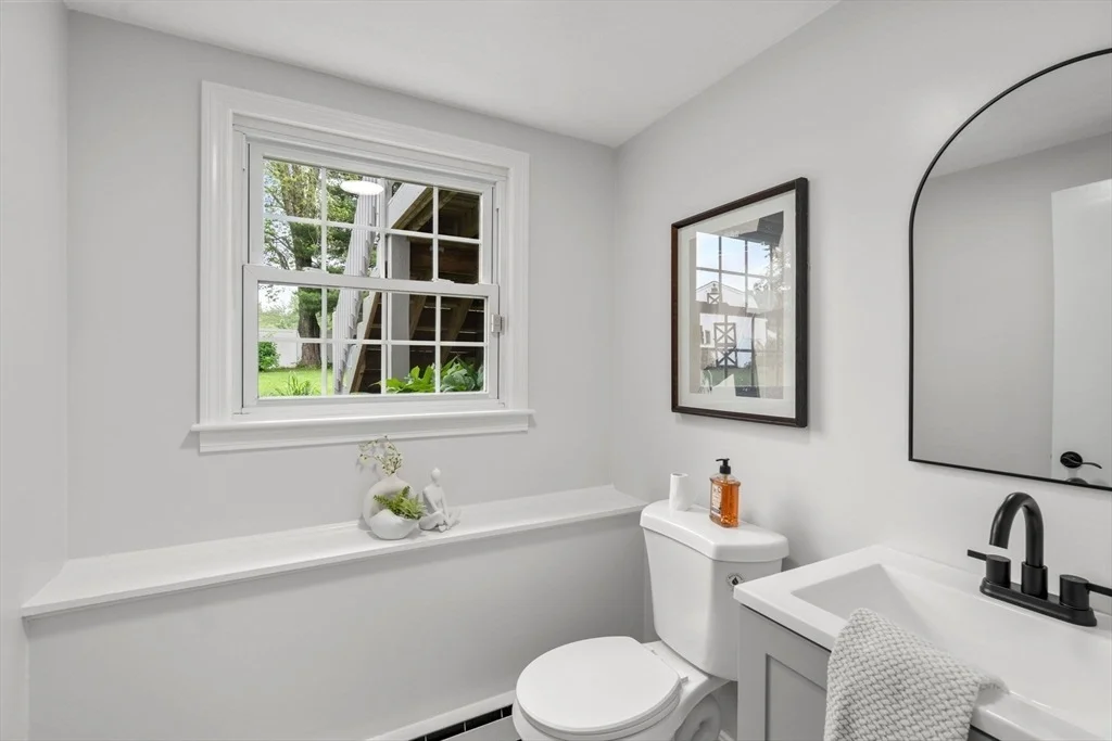 Photo of 7 Kennedy Dr