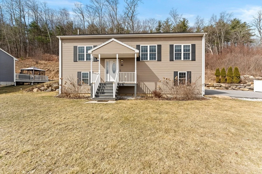 Photo of 99 Cournoyer Blvd