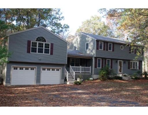 Photo of 26 Colonial Dr