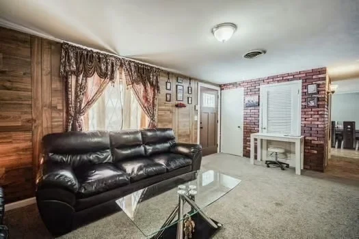 Photo of 132 Croyden Ter