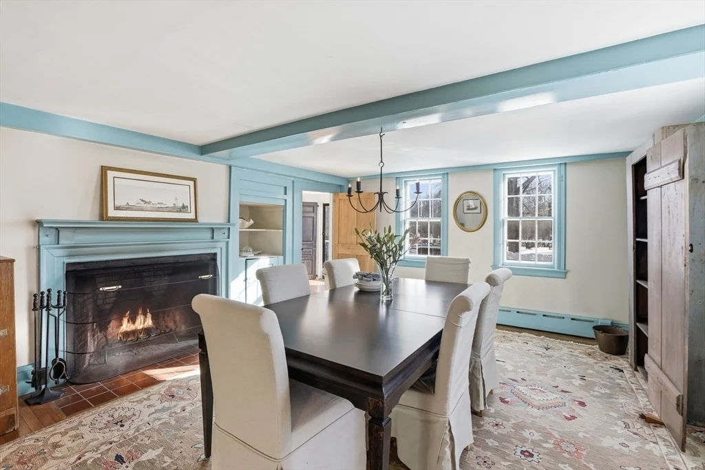 Photo of 105 Lexington Rd