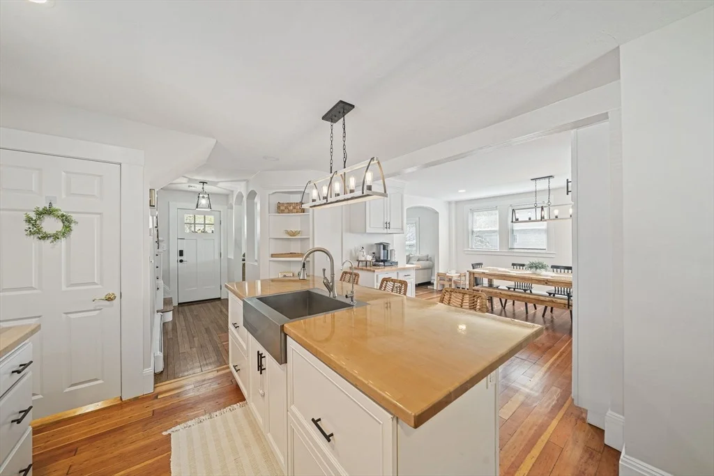 Photo of 22 Everett St