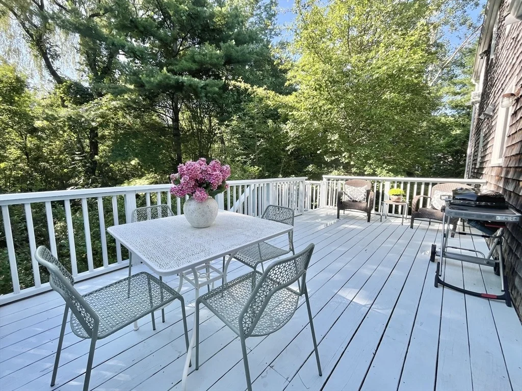 Photo of 96 Bay State Cir