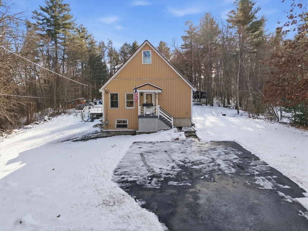 Photo of 235 Crouch Rd