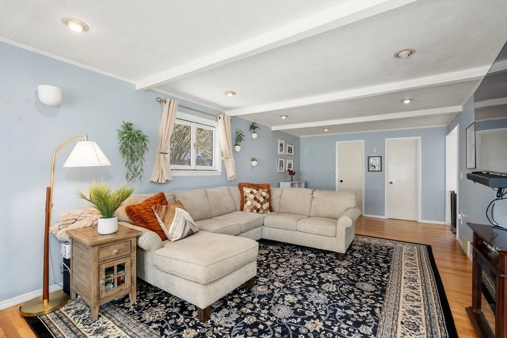 Photo of 71 Delmar Ave