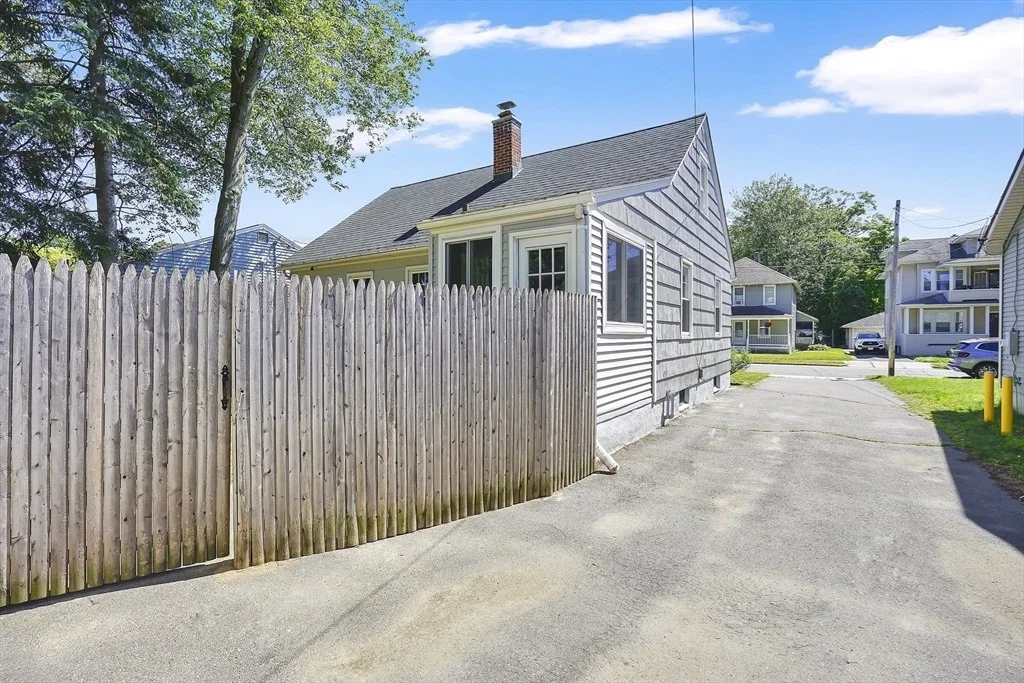 Photo of 267 Connecticut Ave