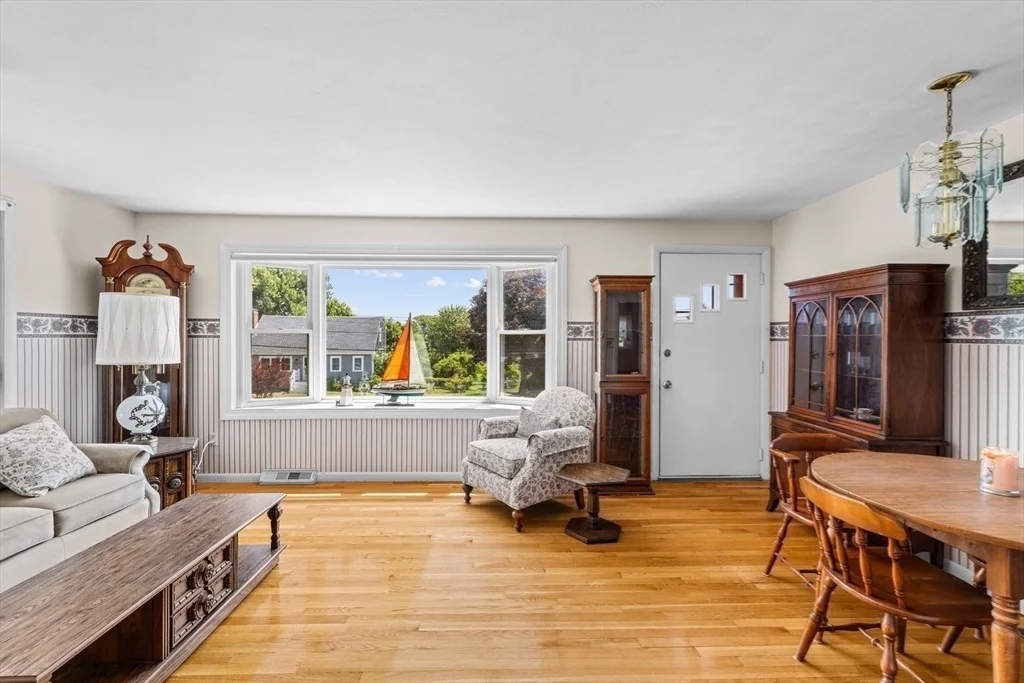 Photo of 131 Genevieve Ln