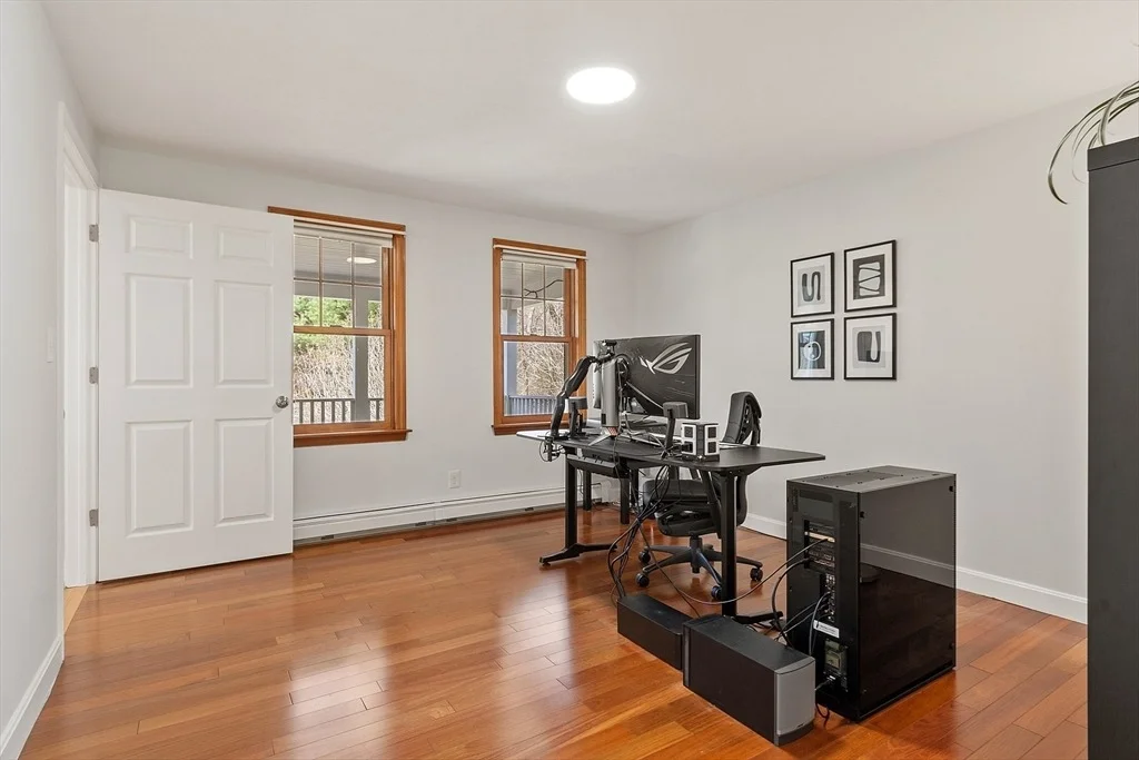 Photo of 933 Liberty Square Rd
