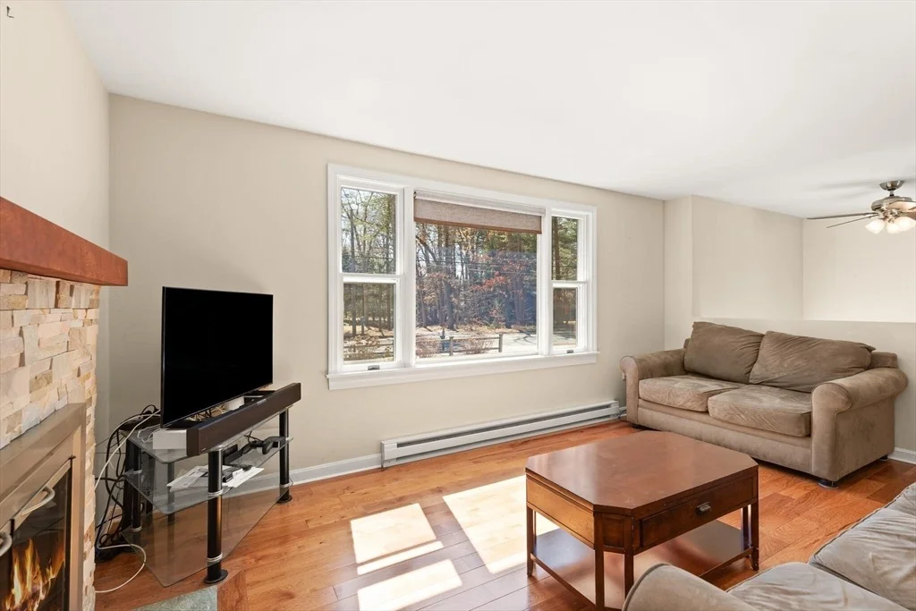 Photo of 552 Hudson Rd.