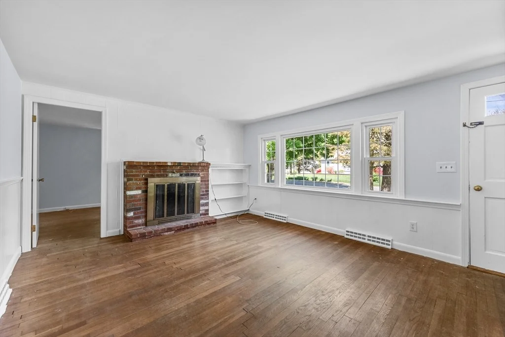 Photo of 19 Aspen Ln