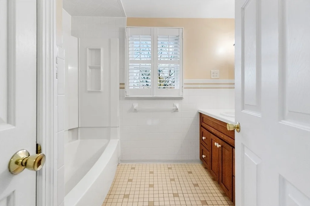 Photo of 30 Amherst Rd