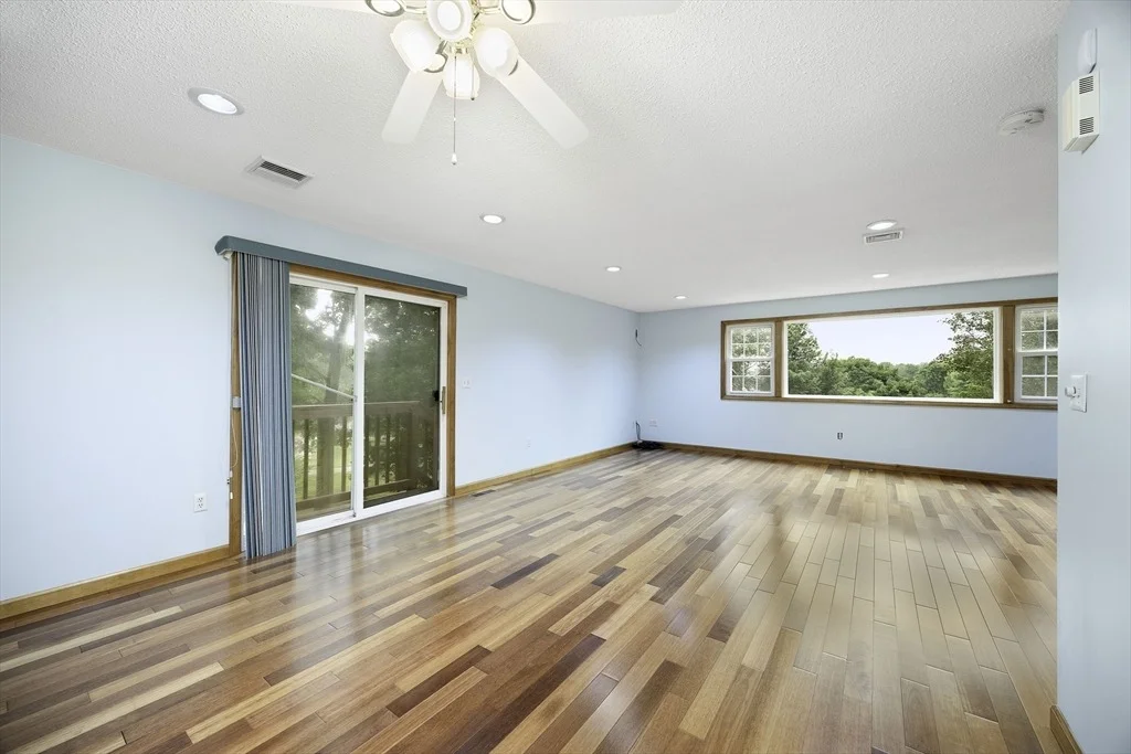 Photo of 7 Margaret Dr