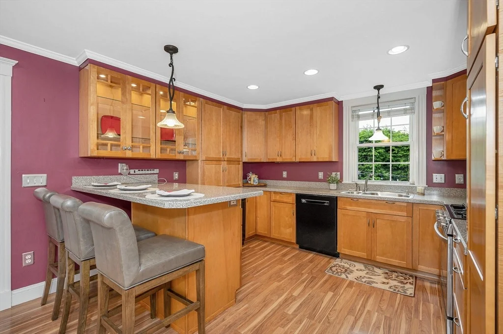 Photo of 35 Warren Avenue